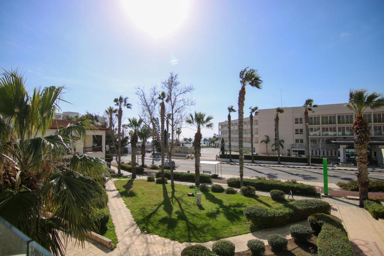 Phaedrus Living: Seaside Modern Flat Limnaria 123 Apartment Paphos Luaran gambar